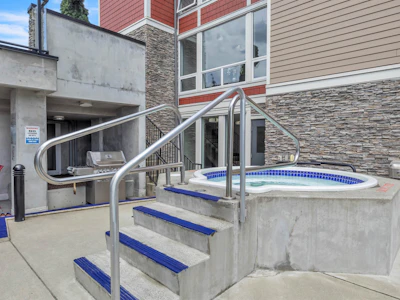 115-2242 Whatcom Road - 2