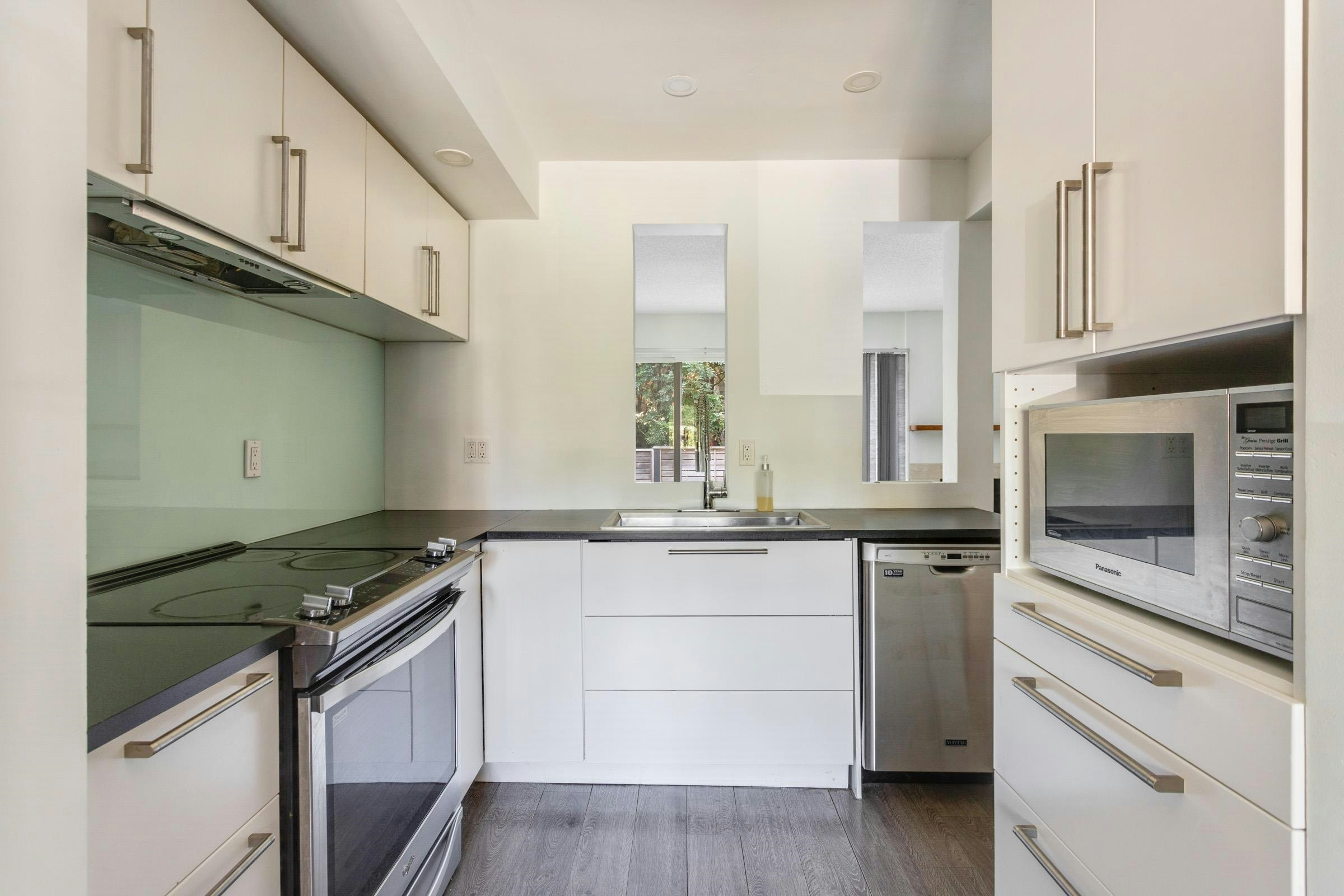 65-1930 Cedar Village Crescent, North Vancouver, BC, V7J 3M5 - 6