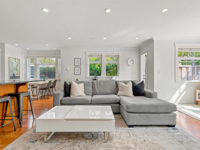 2460 Sasamat Street - 2