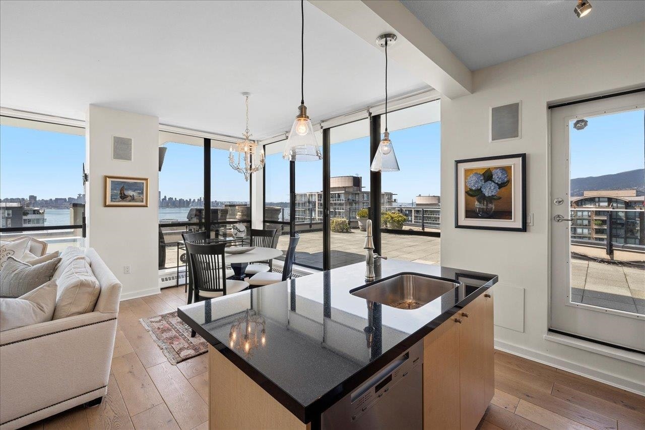 PH2-124 W 1st Street, North Vancouver, BC, V7M 3N3 - 9