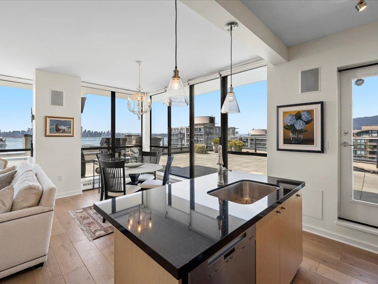 PH2-124 W 1st Street, North Vancouver, BC, V7M 3N3 - 9