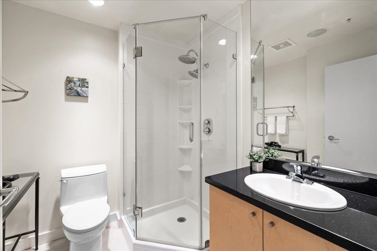 PH2-124 W 1st Street, North Vancouver, BC, V7M 3N3 - 19