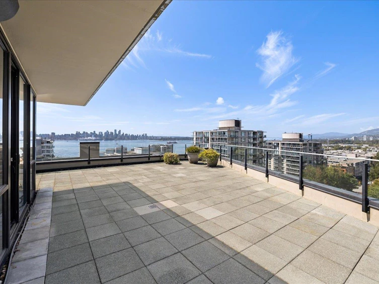 PH2-124 W 1st Street, North Vancouver, BC, V7M 3N3 - 20