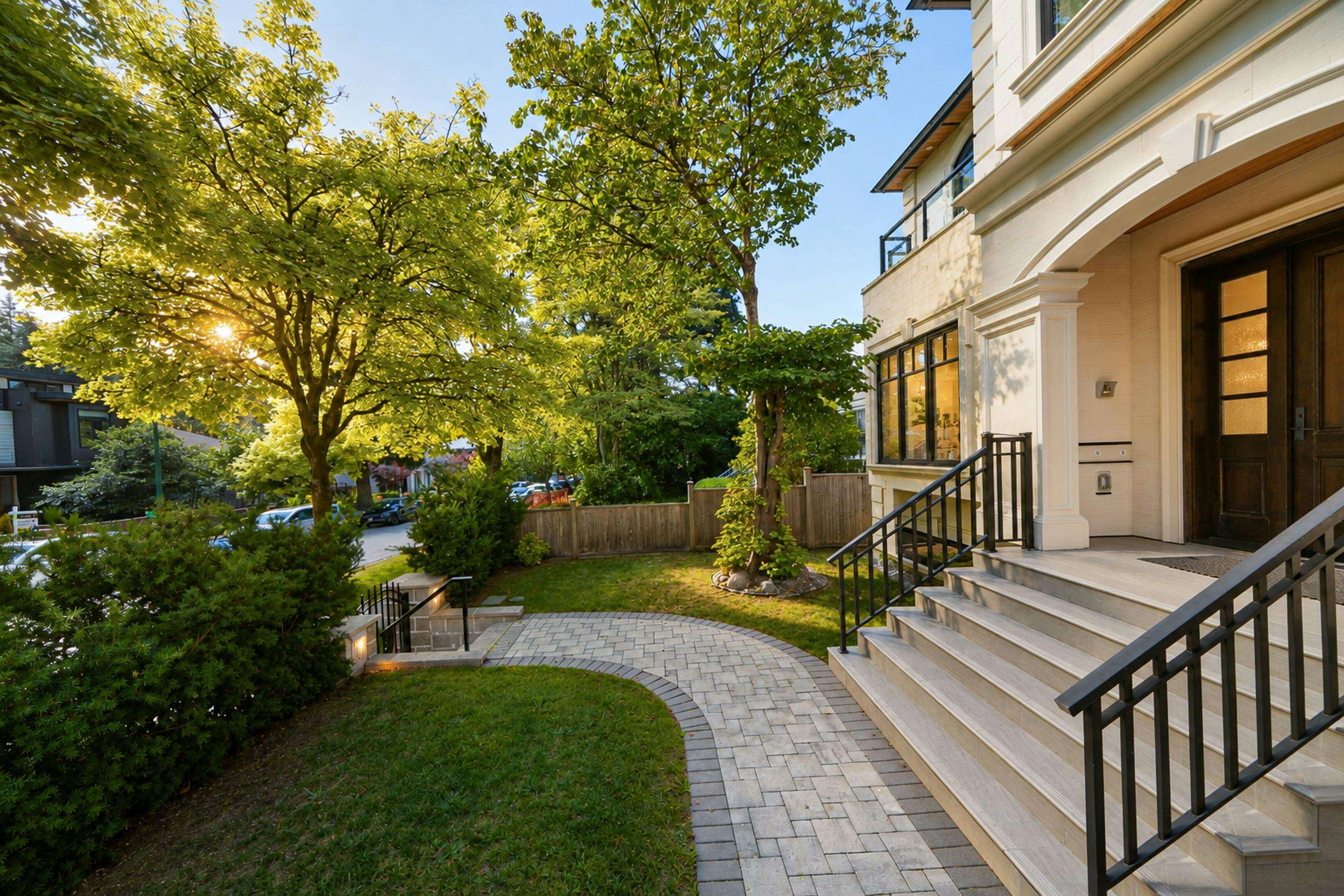 4627 W 15th Avenue, Vancouver, BC, V6R 3B5 - 2