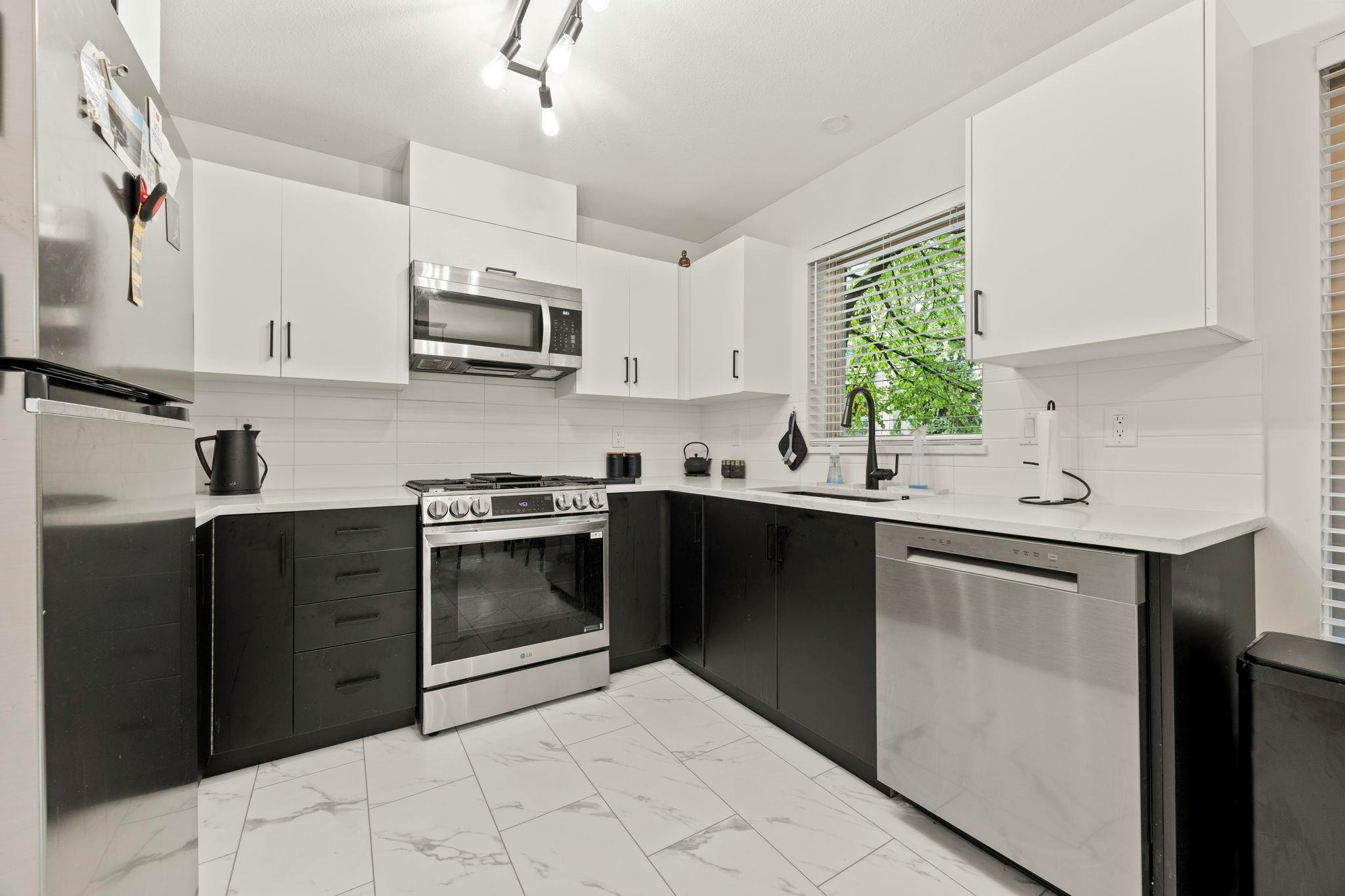 214-9339 University Crescent, Burnaby, BC, V3E 3N2 - 14