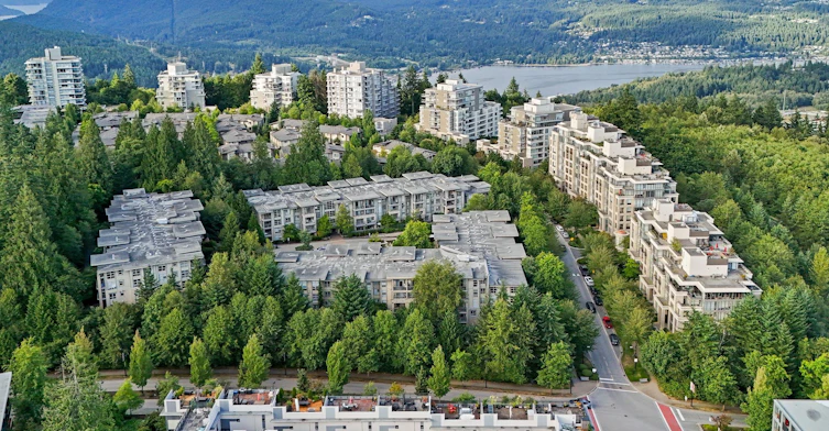 214-9339 University Crescent, Burnaby, BC, V3E 3N2 - 3