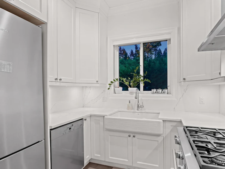 16738 Mcnair Drive, Surrey, BC, V3Z 0P9 - 14