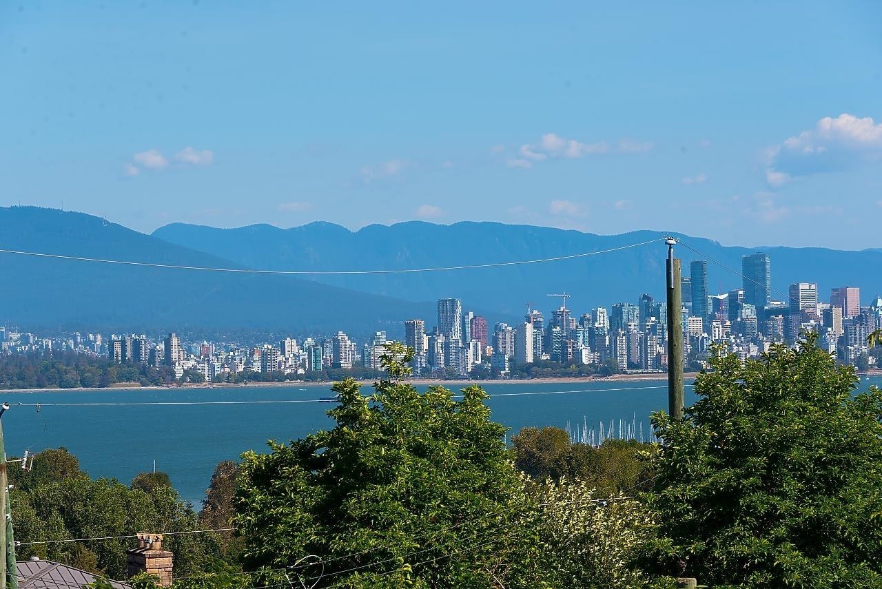 4540 W 3rd Avenue, Vancouver, BC, V6R 1N2