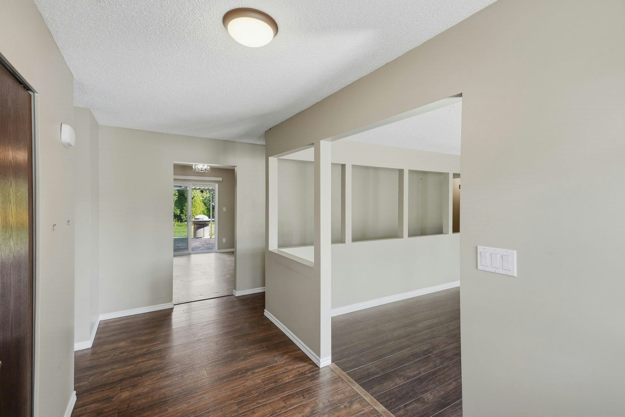 26959 33 Avenue - 4