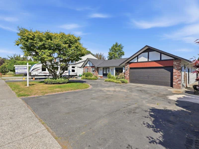 26959 33 Avenue - 2
