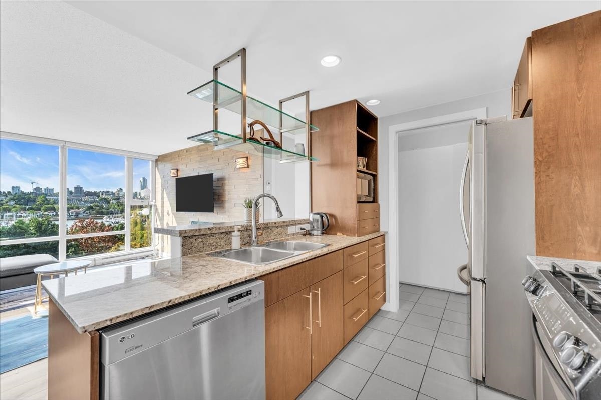 705-583 Beach Crescent, Vancouver, BC, V6Z 3E6 - 5
