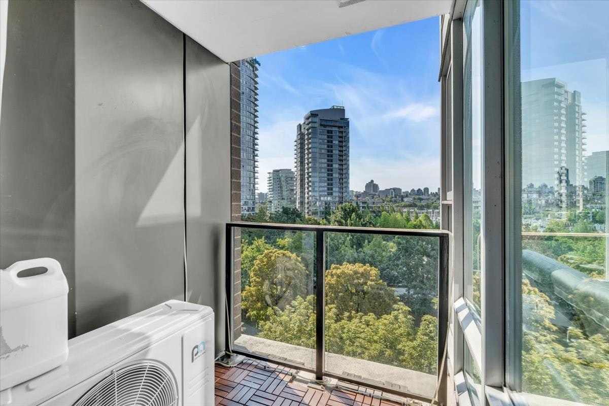 705-583 Beach Crescent, Vancouver, BC, V6Z 3E6 - 11