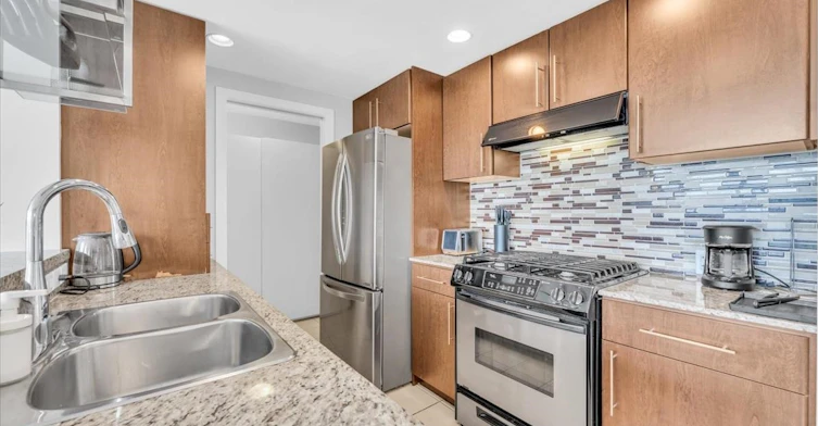705-583 Beach Crescent, Vancouver, BC, V6Z 3E6 - 4