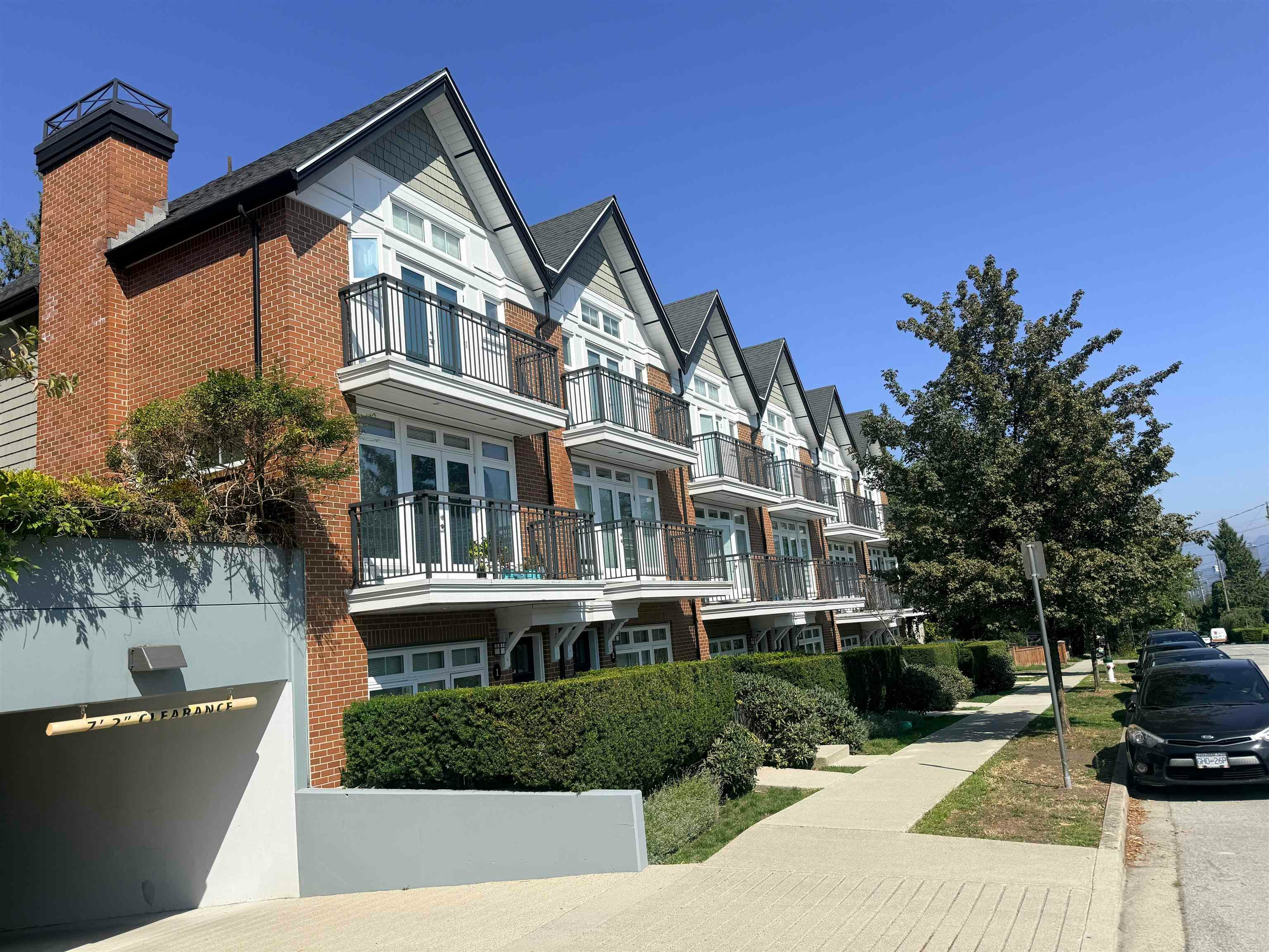22-5655 Chaffey Avenue, Burnaby, BC, V6B 1T8