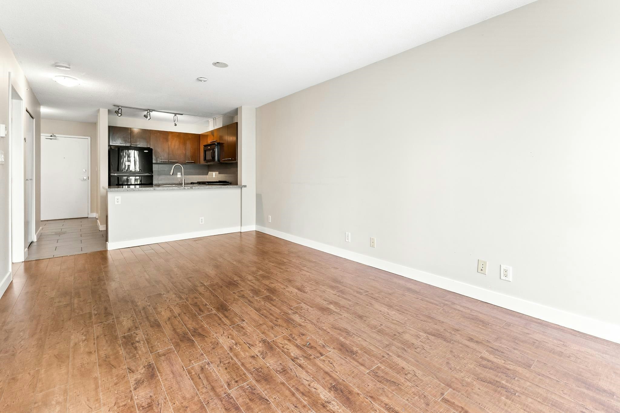 307-9171 Ferndale Road - 5