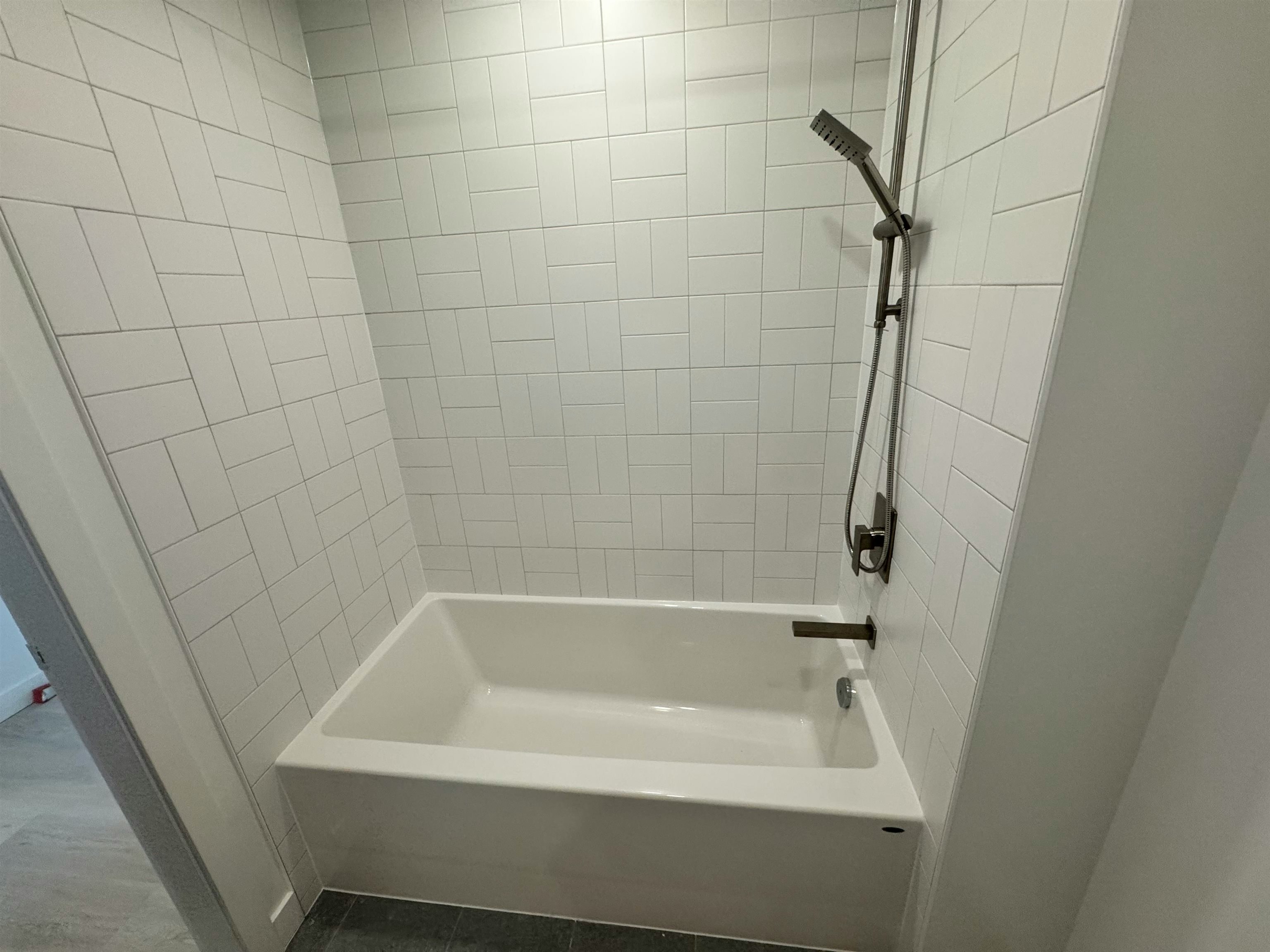 30*-1616 Lloyd Avenue, North Vancouver, BC, V7P 1S5 - 8