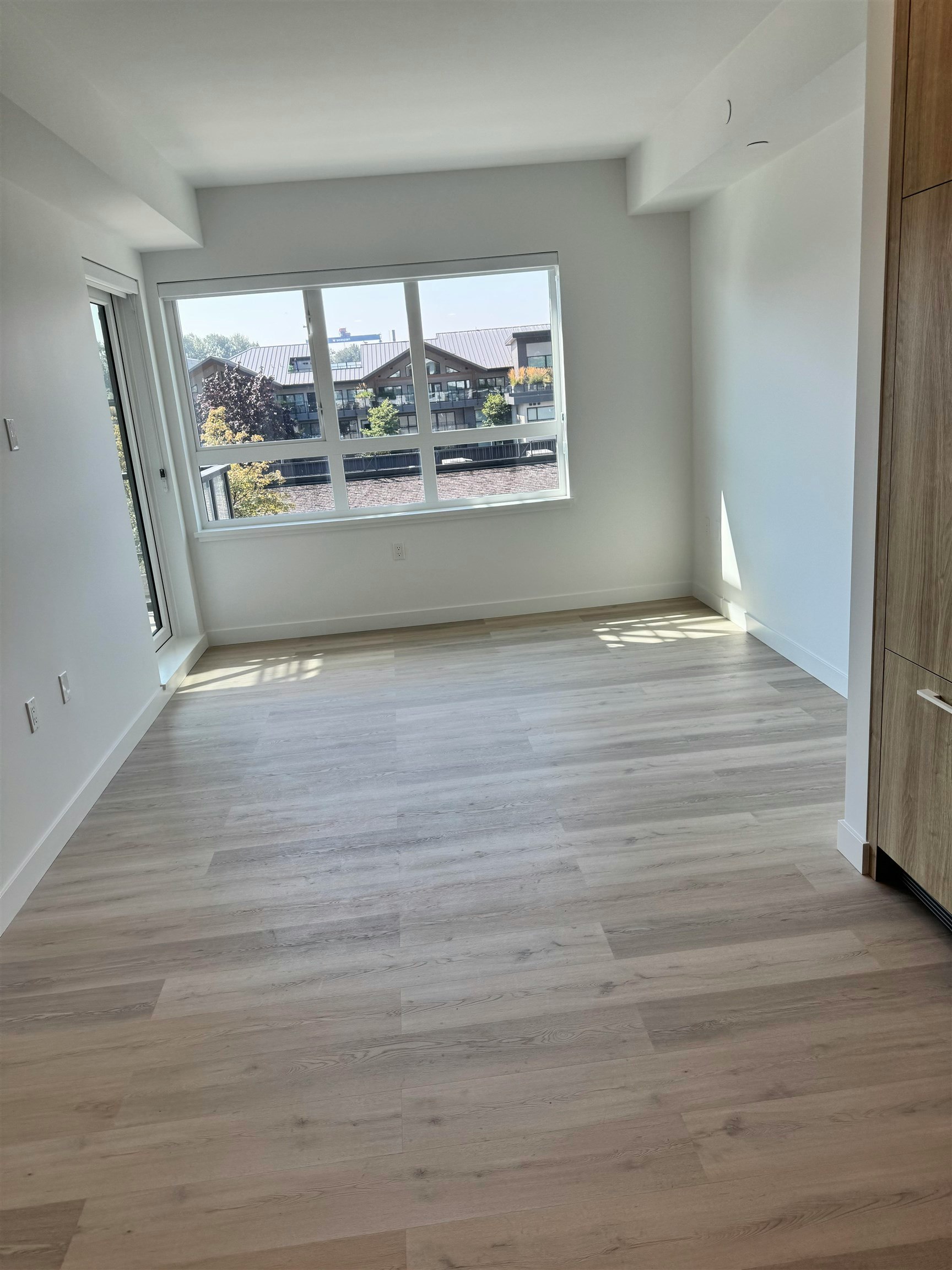 30*-1616 Lloyd Avenue, North Vancouver, BC, V7P 1S5 - 4