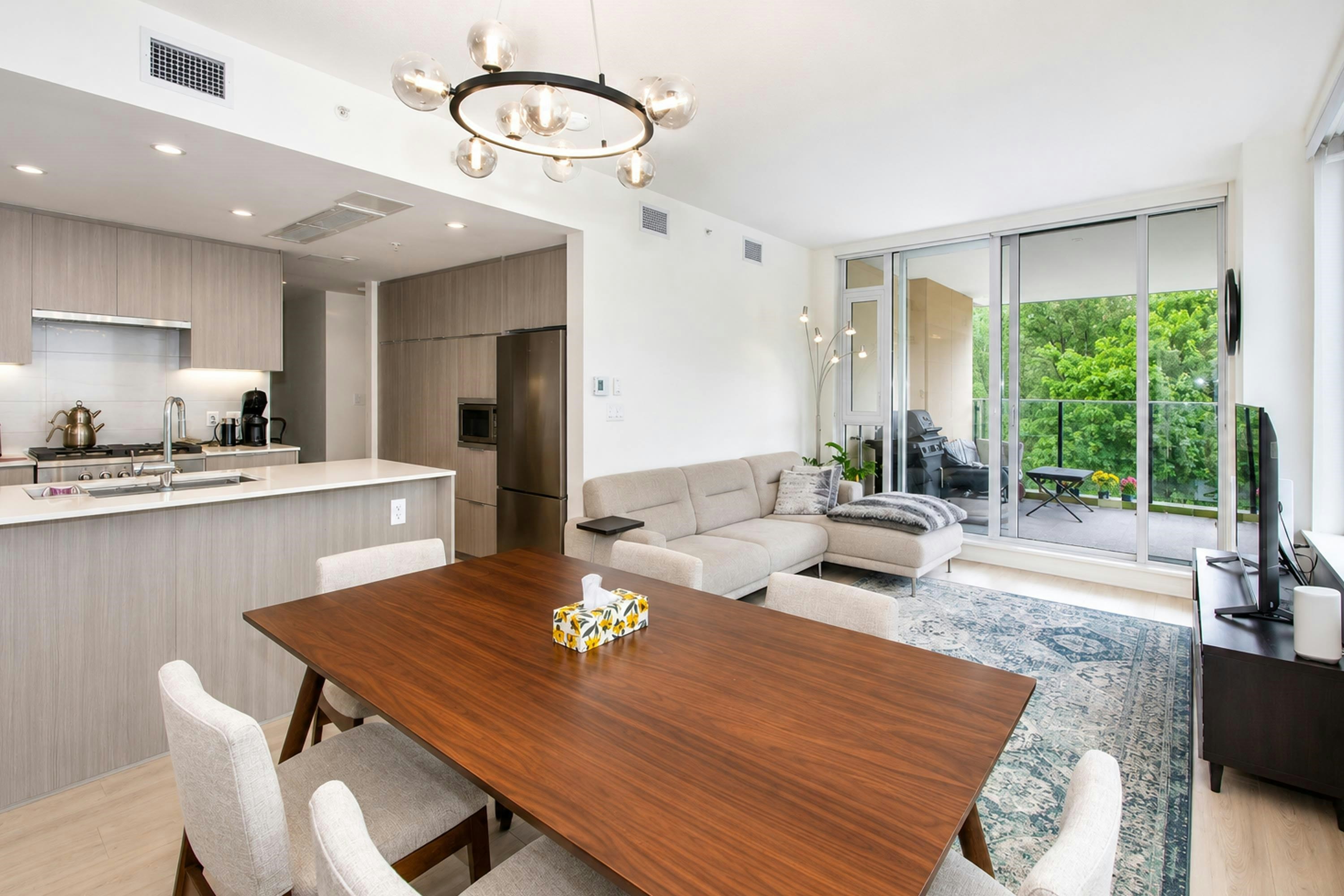 501-1401 Hunter Street, North Vancouver, BC, V7J 0E2