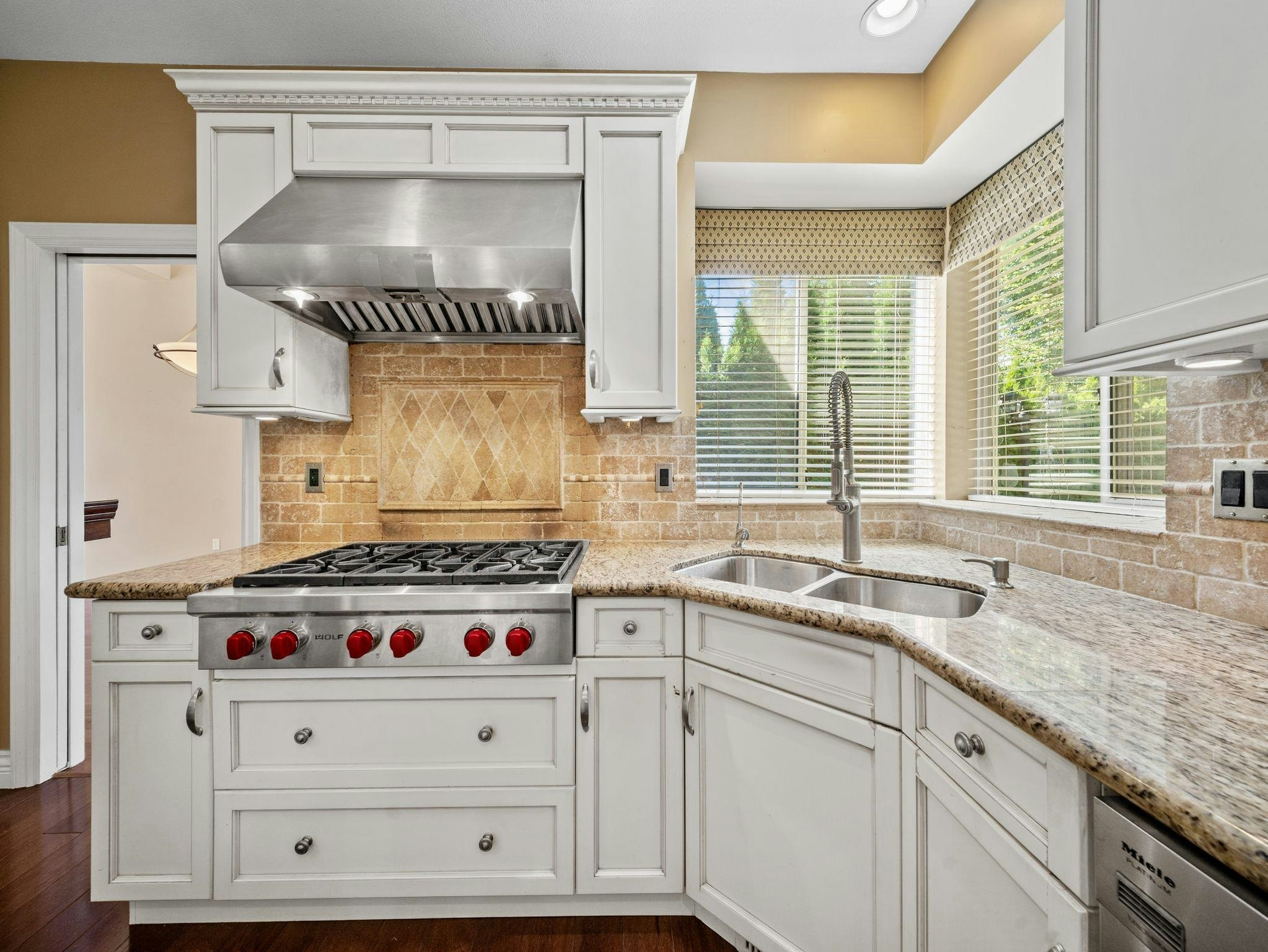 1760 Hampton Drive, Coquitlam, BC, V3E 3E1 - 9