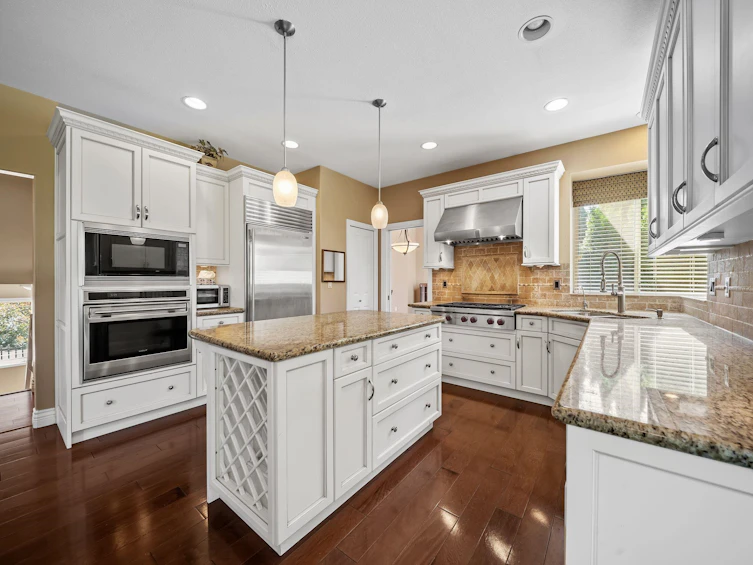 1760 Hampton Drive, Coquitlam, BC, V3E 3E1 - 10