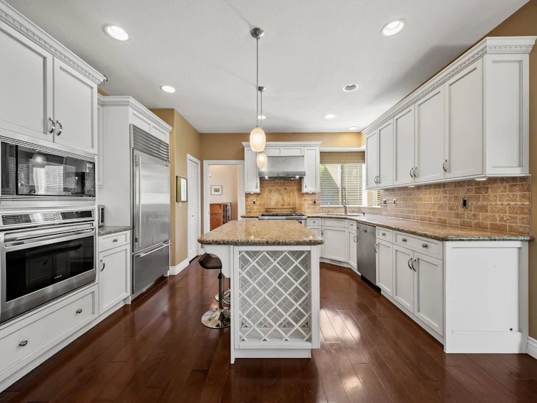 1760 Hampton Drive, Coquitlam, BC, V3E 3E1 - 8