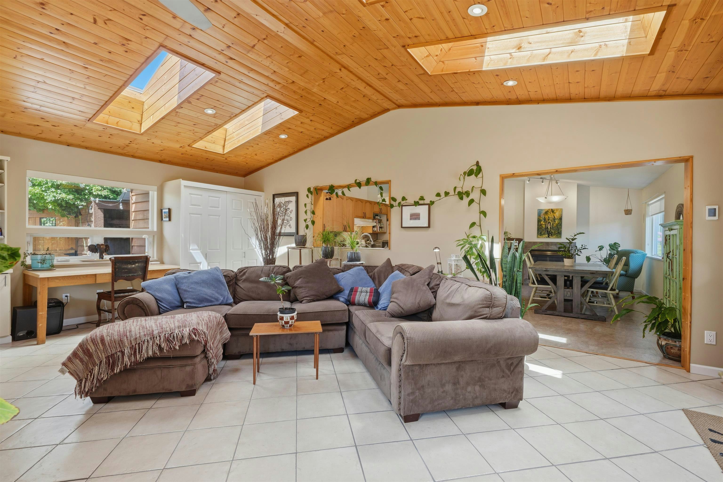 5616 Emerson Road, Sechelt, BC, V0N 3A7 - 23