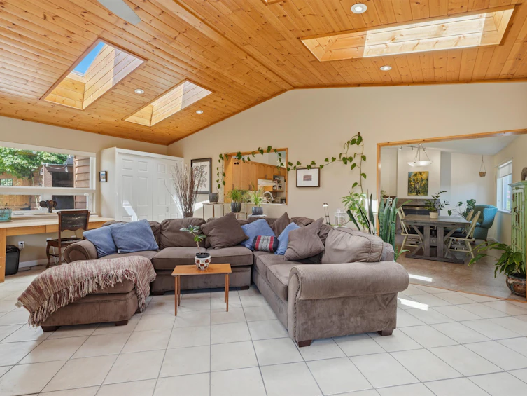 5616 Emerson Road, Sechelt, BC, V0N 3A7 - 23