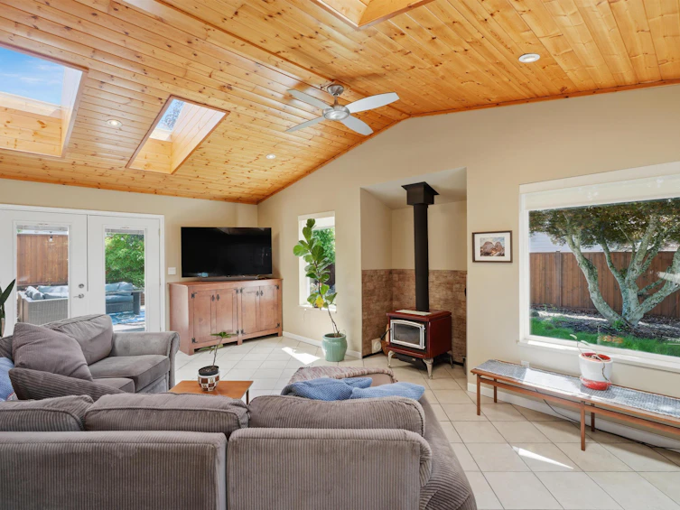 5616 Emerson Road, Sechelt, BC, V0N 3A7 - 25