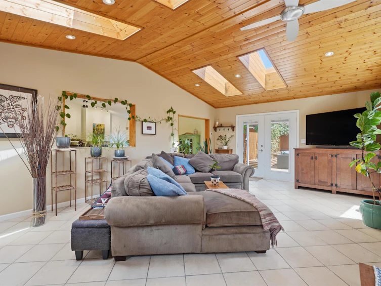 5616 Emerson Road, Sechelt, BC, V0N 3A7 - 24