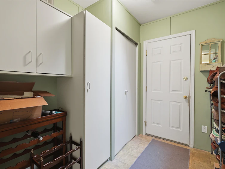 5616 Emerson Road, Sechelt, BC, V0N 3A7 - 33