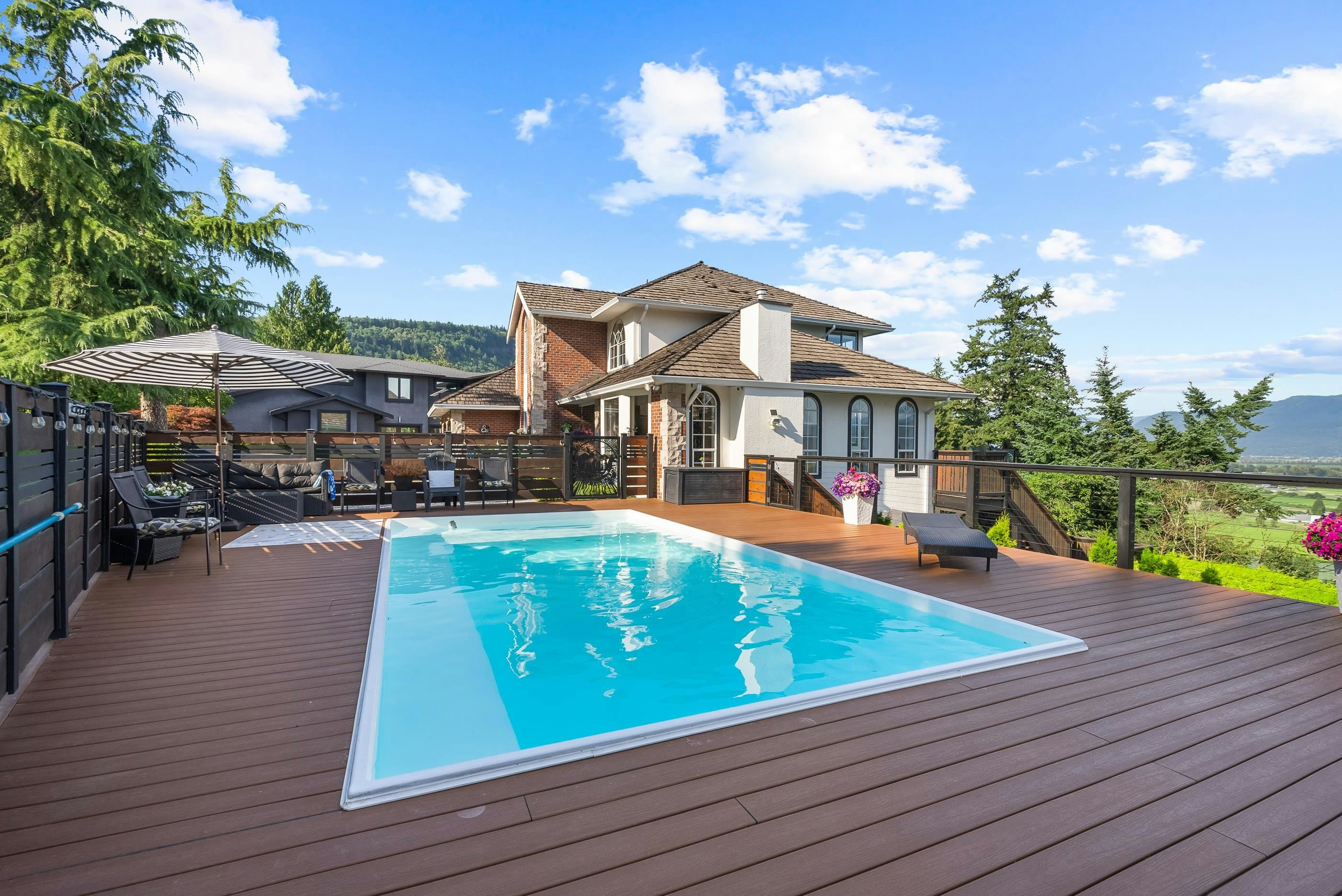 35993 Eaglecrest Place, Abbotsford, BC, V3G 1E7