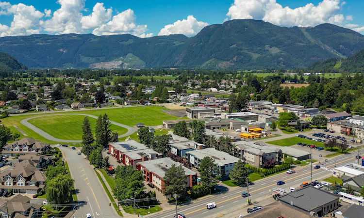 334-1735 Agassiz Rosedale No 9 Highway