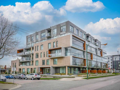 411-5733 Alberta Street - 2