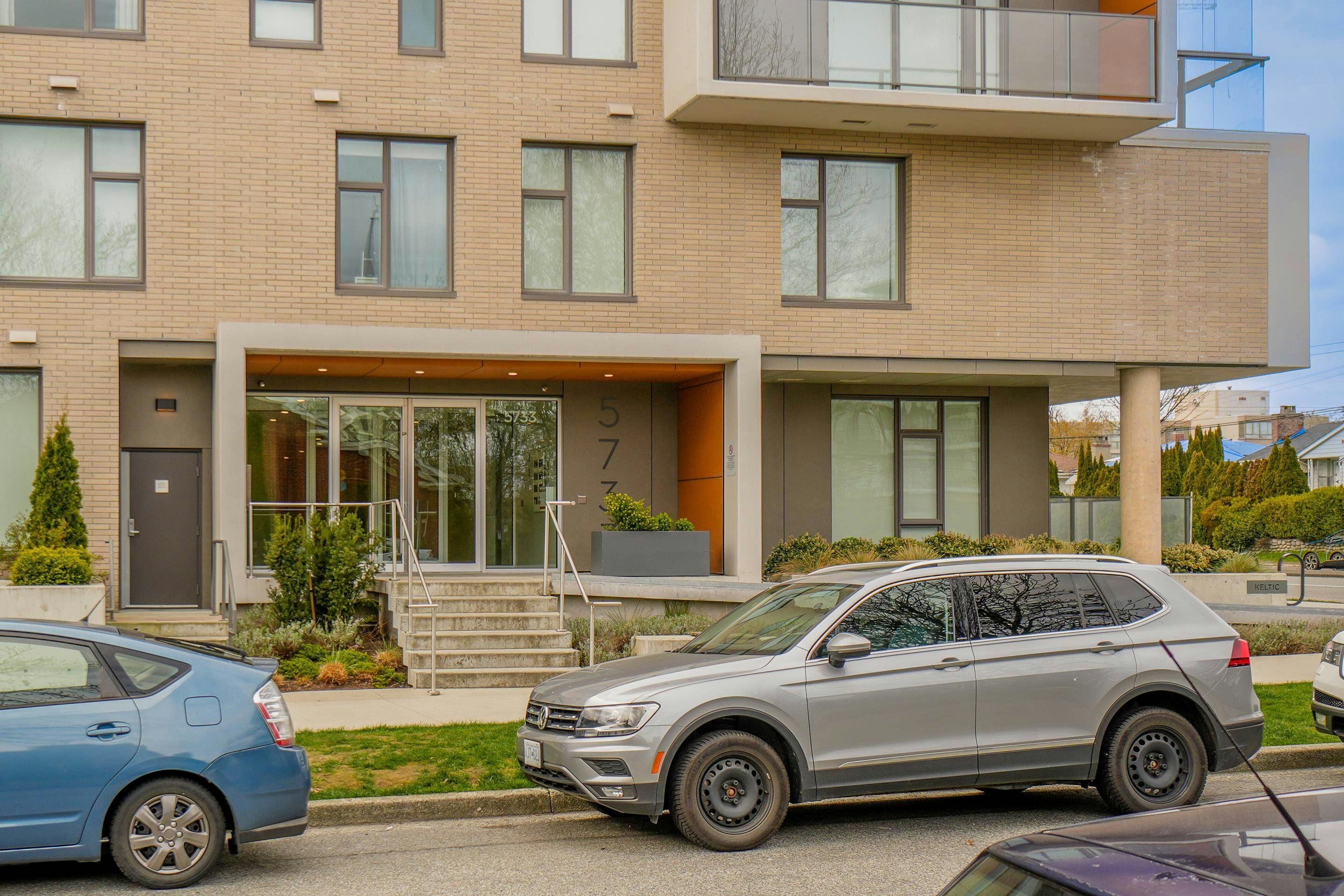 411-5733 Alberta Street, Vancouver, BC, V5Y 0M3 - 4