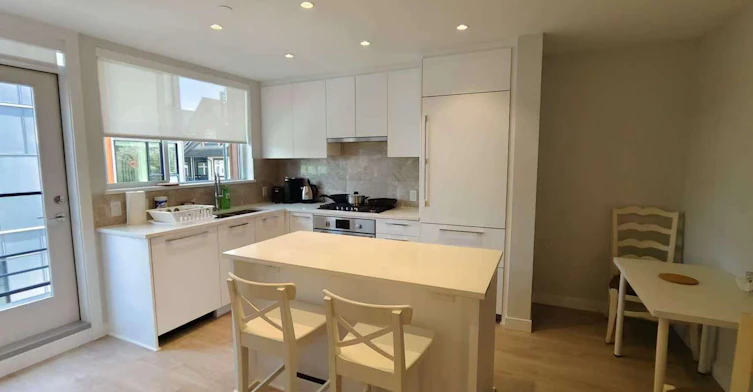 Ensuite at TH11-2728 Acadia Rd Road, Vancouver, BC, V6T 0E5 - 2