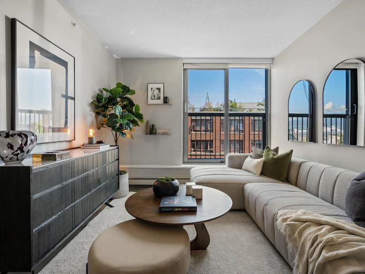 810-66 W Cordova Street, Vancouver, BC, V6B 0L2 - 2
