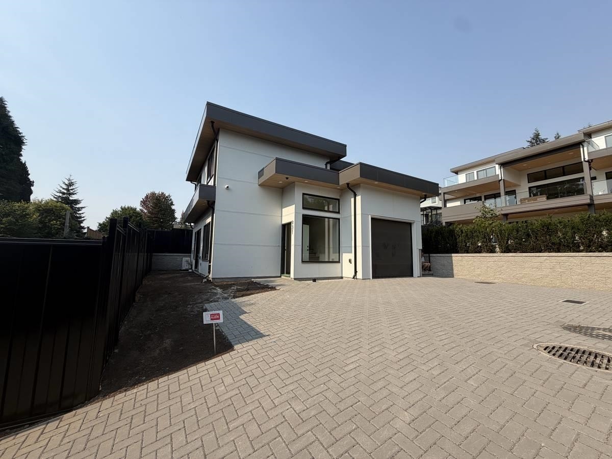9XX Westmount Drive, Port Moody, BC, V3H 1K8