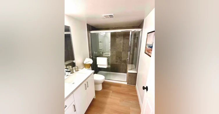 2nd Floor-1119 Vidal Street, Surrey, BC, V4B 3T4 - 4