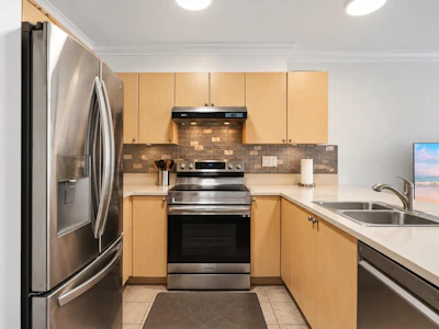38-12711 64 Avenue - 5