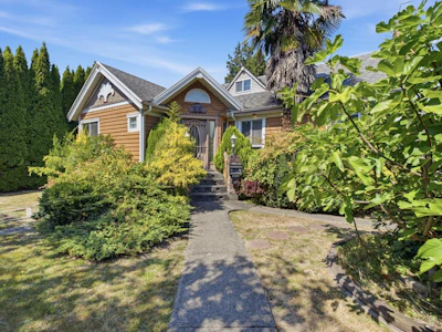 55 W King Edward Avenue - 3