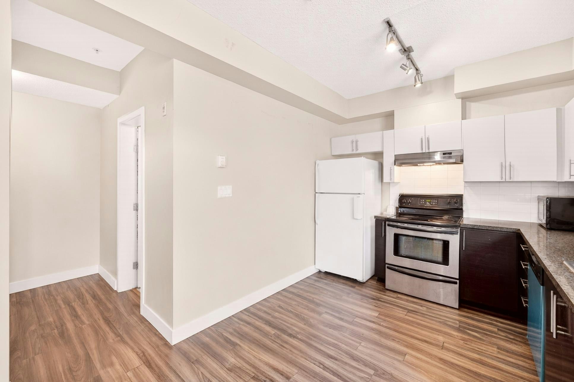 1xx-5692 Kings Road, Vancouver, BC, V6T 1K8 - 4