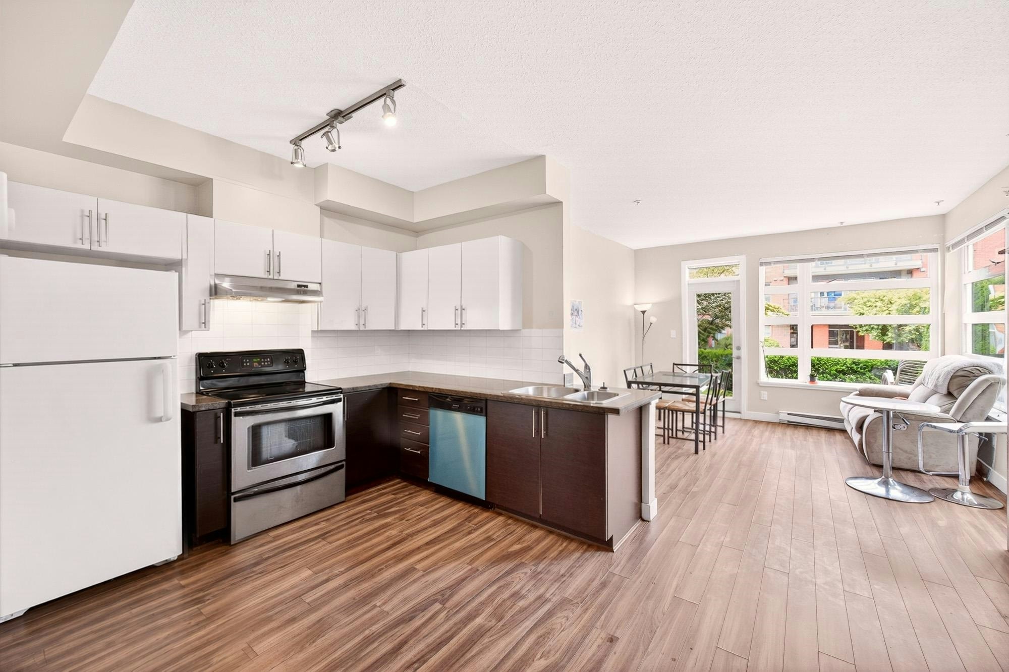 1xx-5692 Kings Road, Vancouver, BC, V6T 1K8 - 2