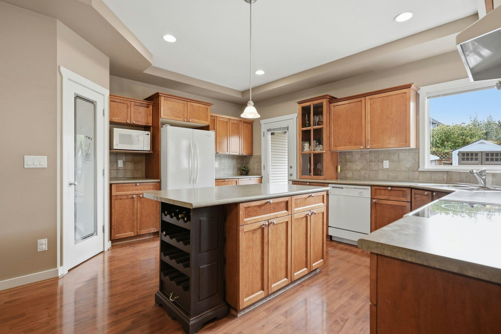 6888 189th Street, Surrey, BC, V4N 5K1 - 11