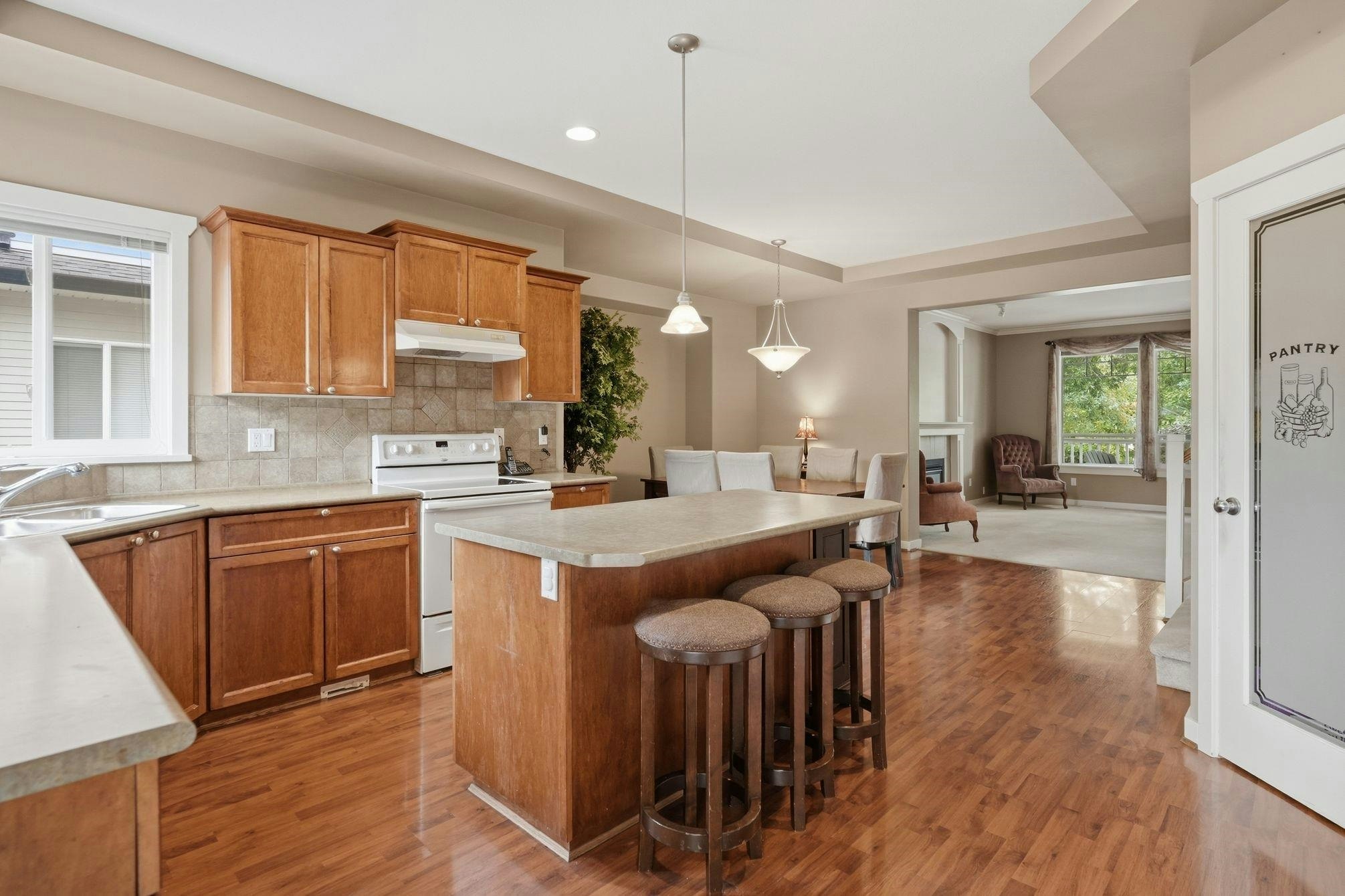 6888 189th Street, Surrey, BC, V4N 5K1 - 10