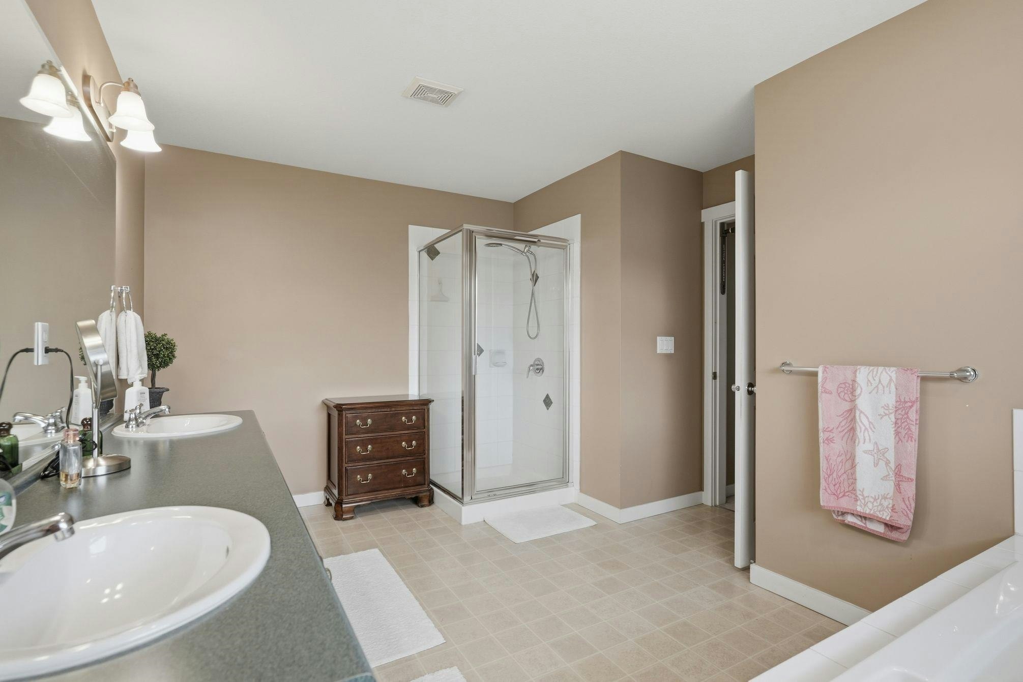 6888 189th Street, Surrey, BC, V4N 5K1 - 25