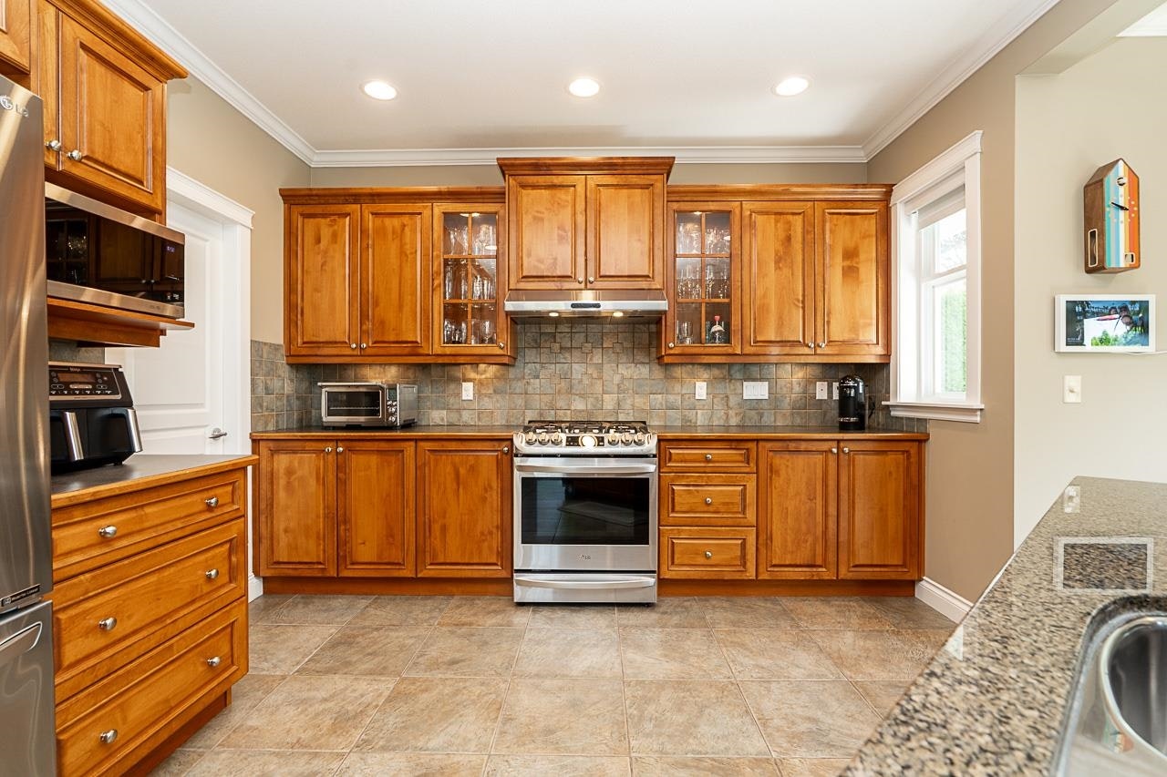 15730 34 Avenue, Surrey, BC, V3Z 3Y4 - 10