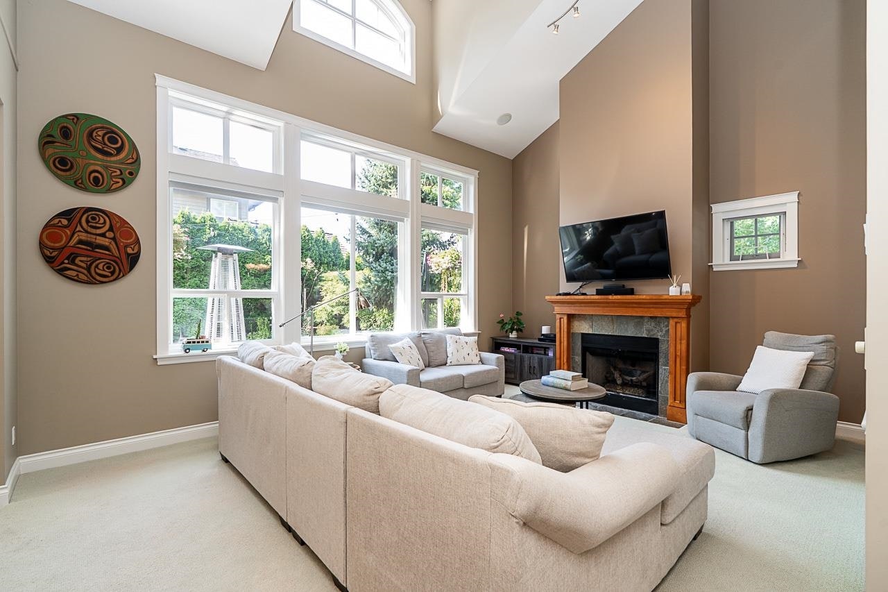 15730 34 Avenue - 4