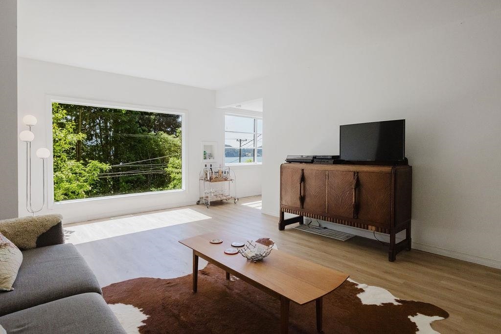 915 Marine Drive - 4