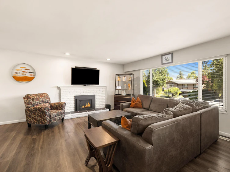 17030 Hereford Place, Surrey, BC, V3S 4X1 - 4