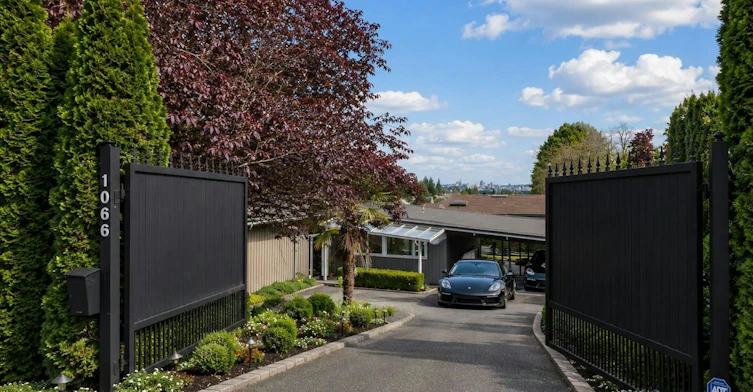 1066 Palmerston Avenue, West Vancouver, BC, V7S 2J3